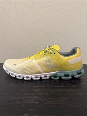 Men’s Size 9.5 On Running Cloudswift Yellow Green and White Running Shoes Cloud